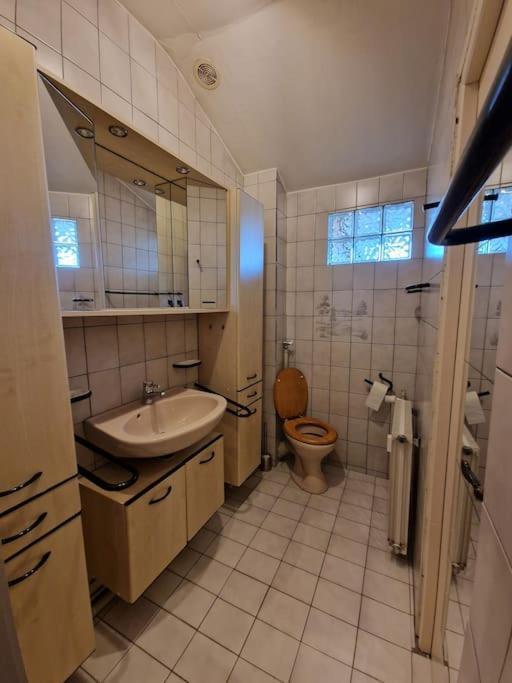 Beautiful Aparment Next To The Border 4 Room 생루이 외부 사진