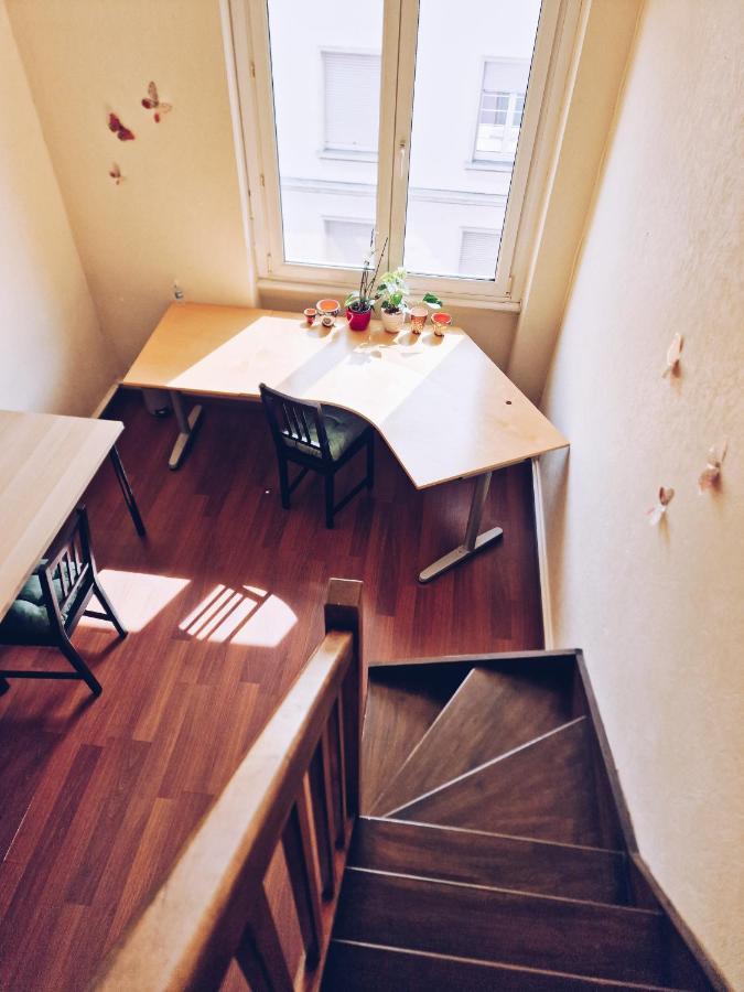 Beautiful Aparment Next To The Border 4 Room 생루이 외부 사진