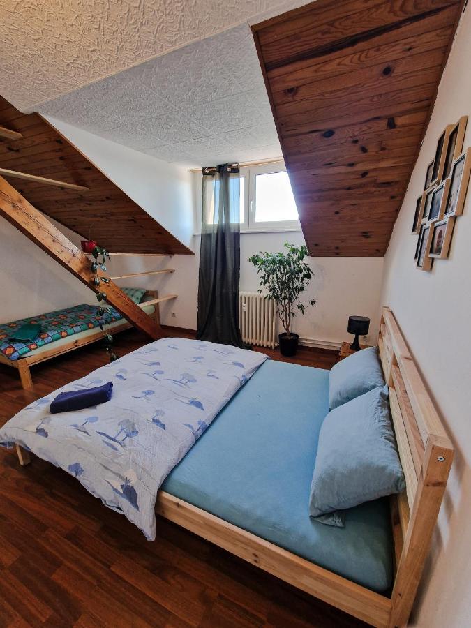 Beautiful Aparment Next To The Border 4 Room 생루이 외부 사진